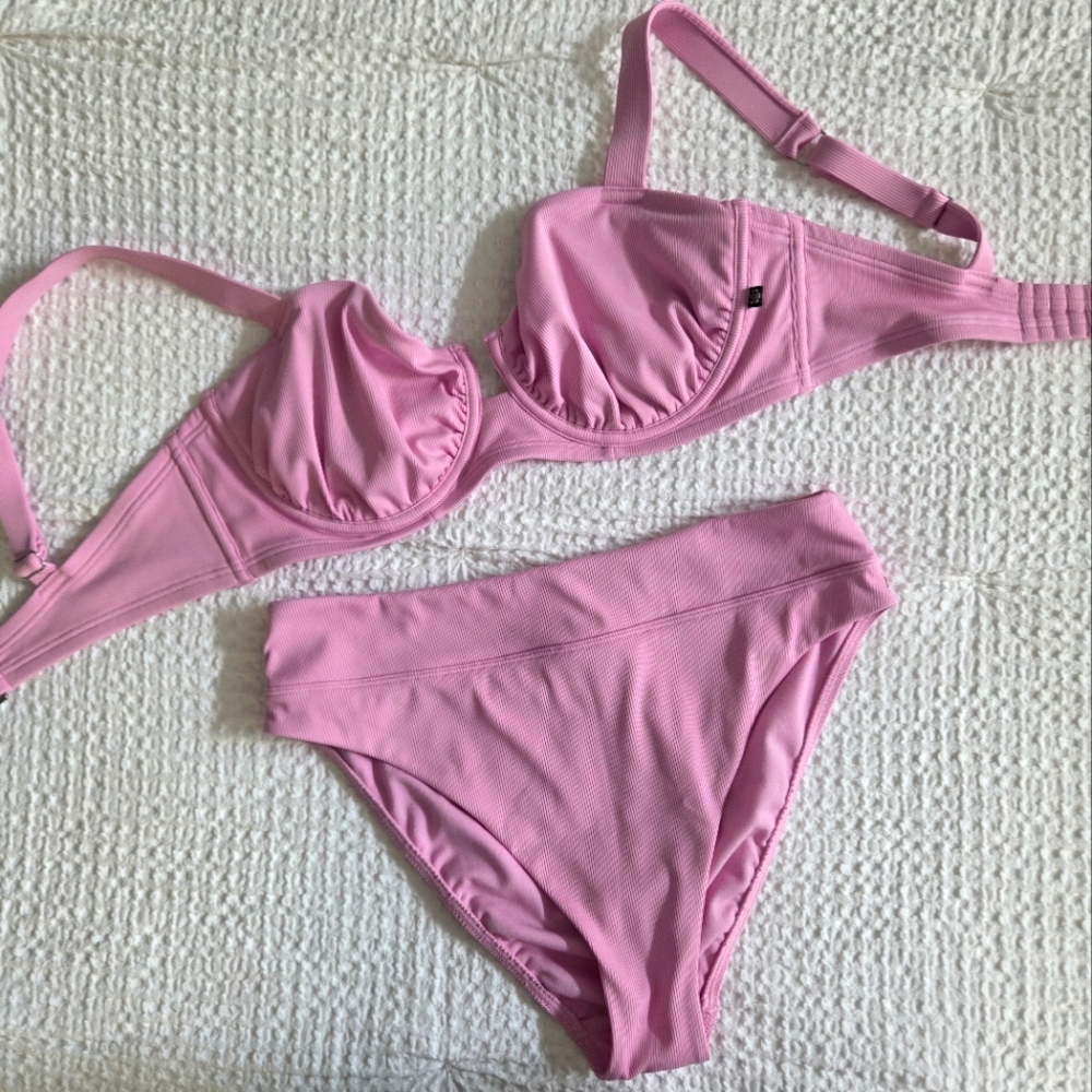 Bikini Set - Picture 4 of 6